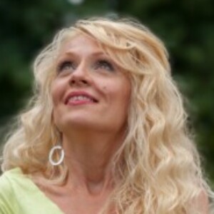 Profile photo of Eleni Mandanı